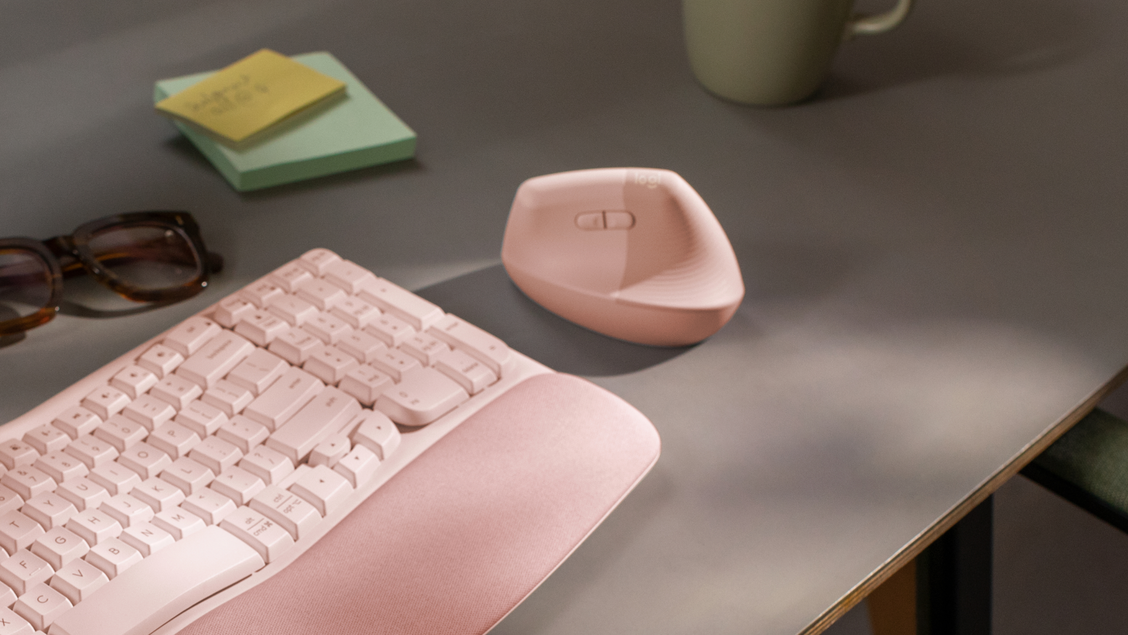 Logitech Mouse 910-006478 / Lift Vertical Pink